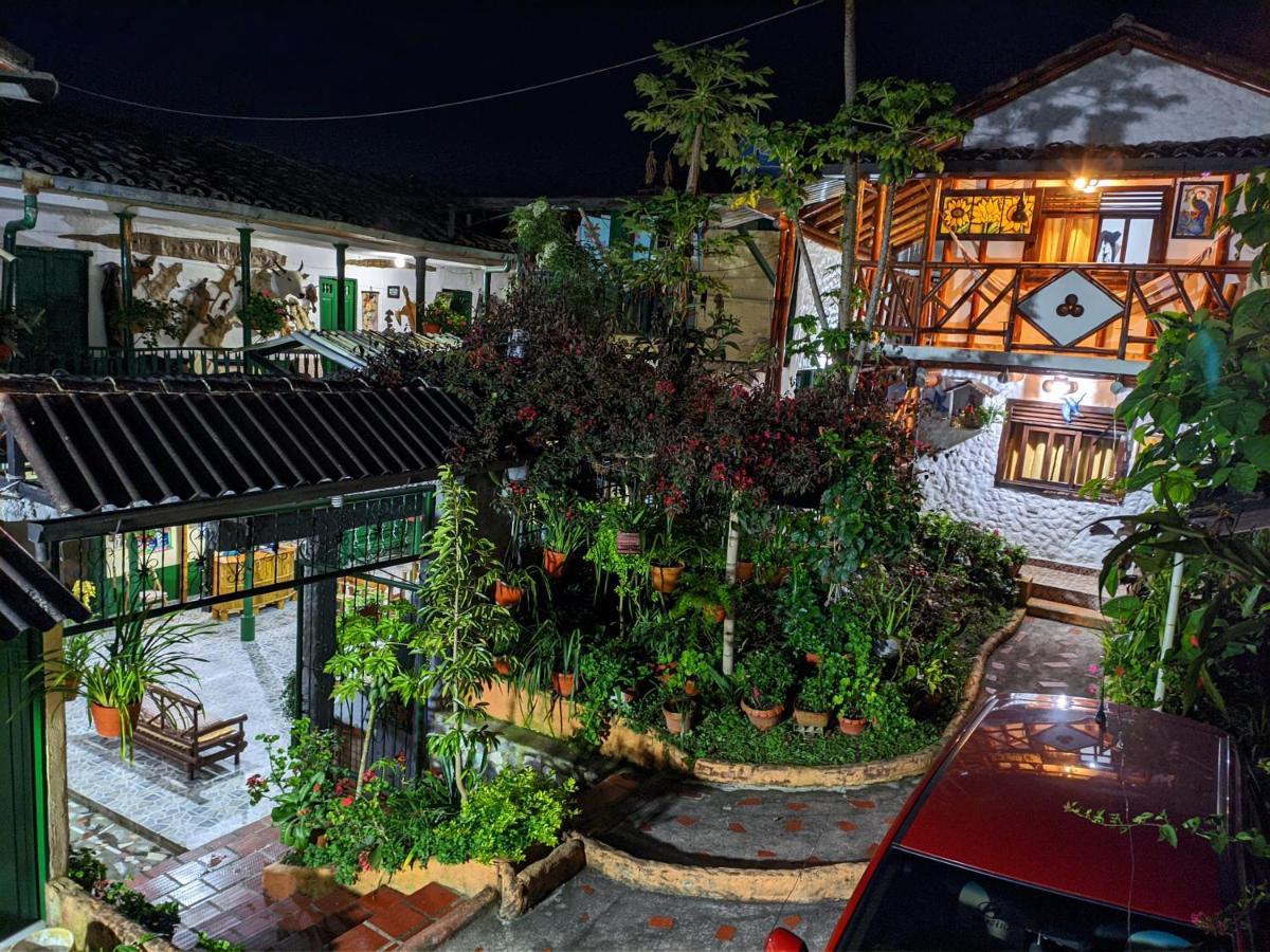 Hospedaje El Jardin ซานอากุสติน ภายนอก รูปภาพ