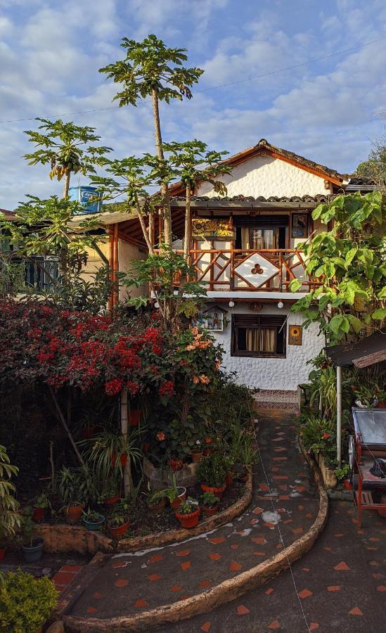Hospedaje El Jardin ซานอากุสติน ภายนอก รูปภาพ