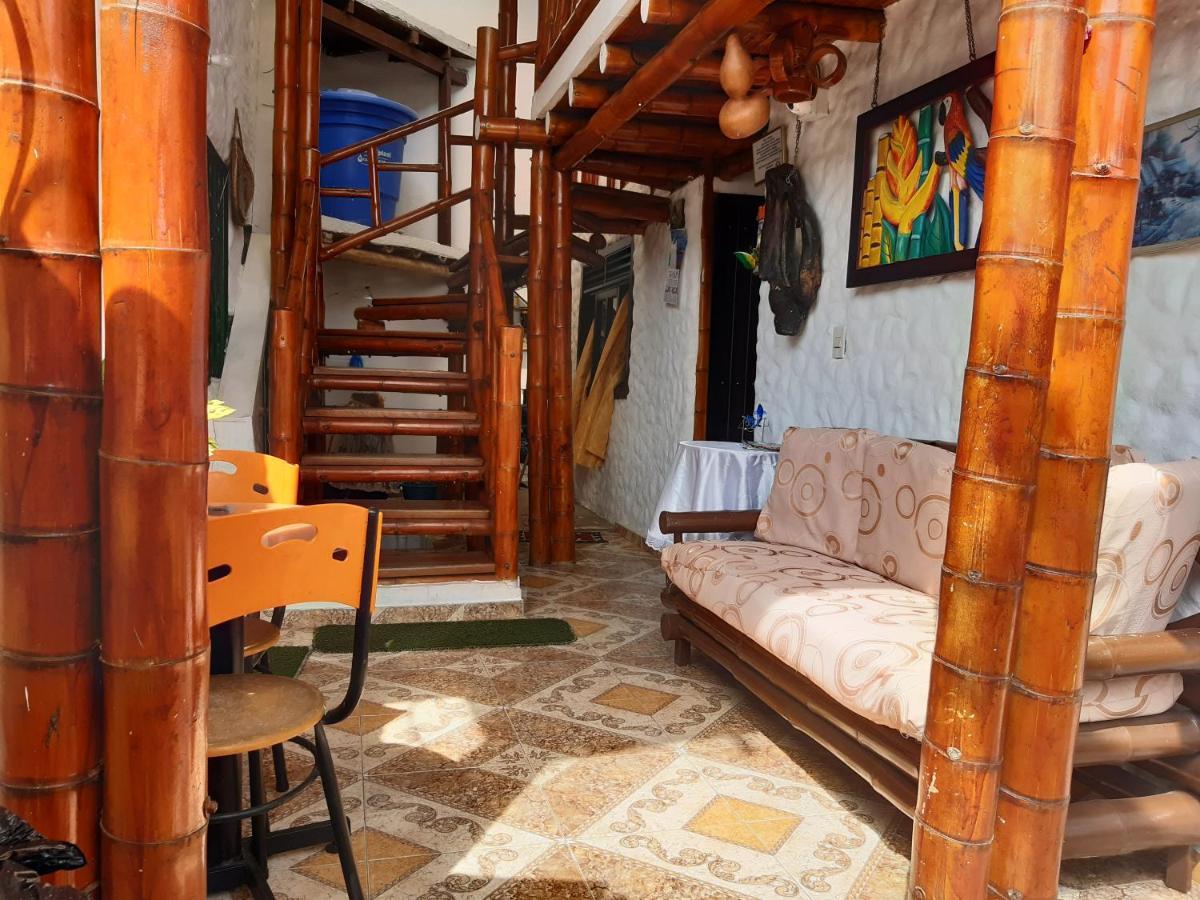 Hospedaje El Jardin ซานอากุสติน ภายนอก รูปภาพ